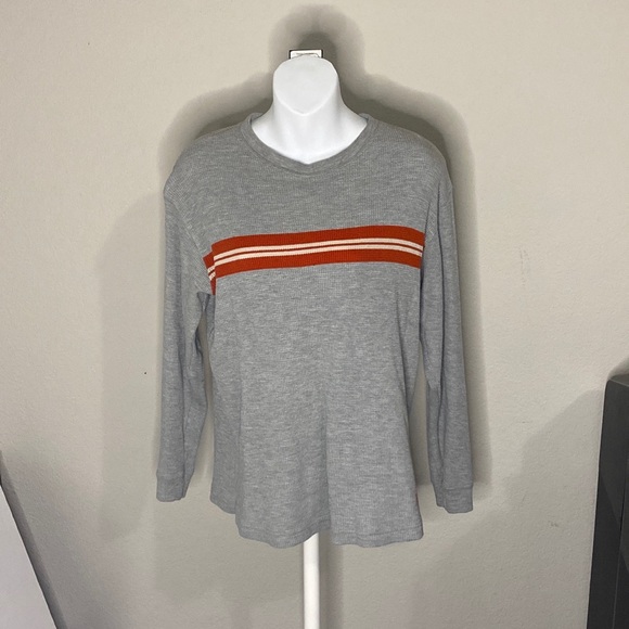 Old Navy crewneck pullover sweaters - Picture 4 of 4